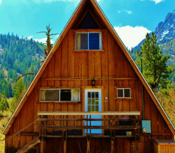 June lake Four Seasons Cabins