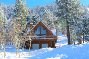 A June Lake cabin rental in the winter.